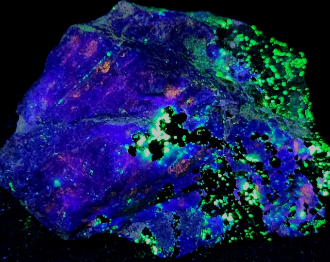 Shortwave SW UV Hardystonite Willemite & minor Clinohedrite - Franklin New Jersey Ultraviolet Rock Mineral Specimen
