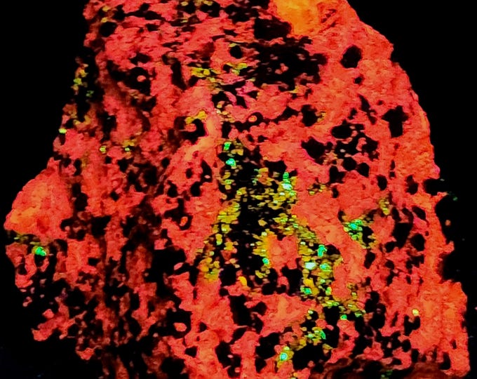 Rare Shortwave SW + Midwave MW UV Cuspidine Willemite & Calcite - Franklin New Jersey Ultraviolet Rock Mineral Specimen