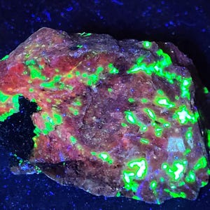 LW UV Fluorescent Bustamite + SW Hardystonite, Willemite & Clinohedrite - Franklin New Jersey Ultraviolet Rocks Minerals