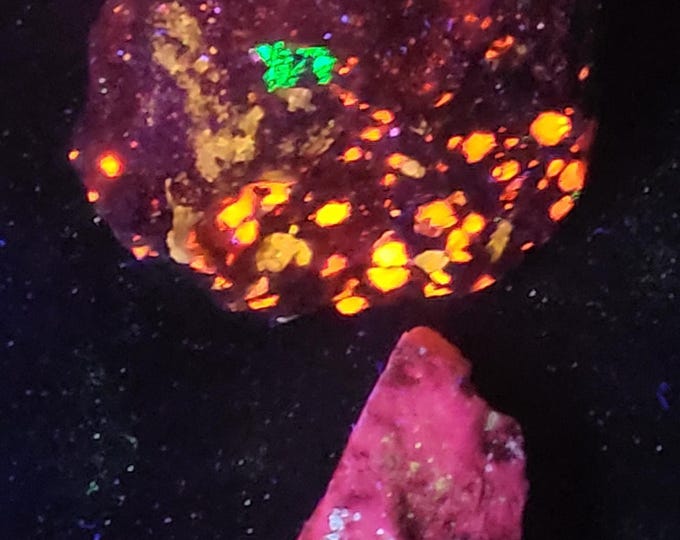 Lot of 2x SW + LW UV Fluorescent Genthelvite Fluorapatite Calcite Sphalerite Sterling Hill Mine by Franklin New Jersey Ultraviolet Minerals