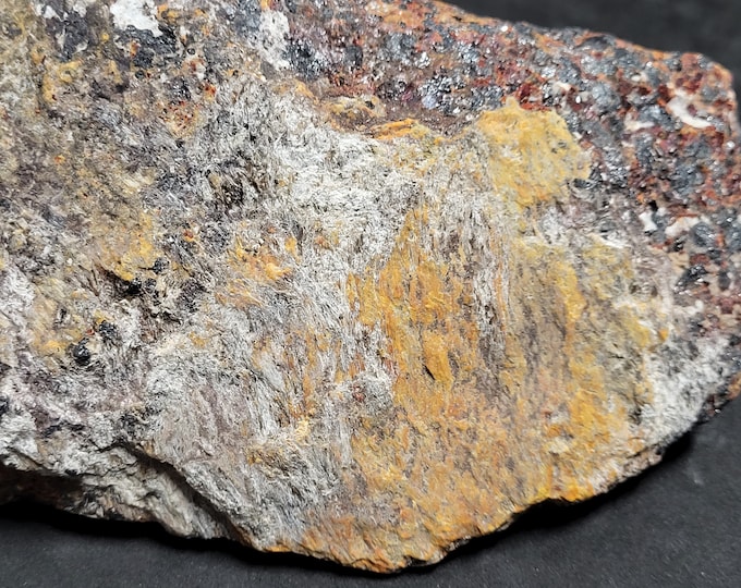Big 6.7lbs Calcozincite, Zincite, Franklinite, SW + LW UV Fluorescent Willemite & Calcite Sterling Hill Mine by Franklin New Jersey Minerals