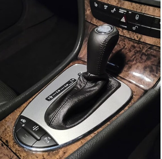 Shift Knob With Bag 6-Speed For Mercedes E-Class W211 S211 – OEM A2112677310, Black Leather Look