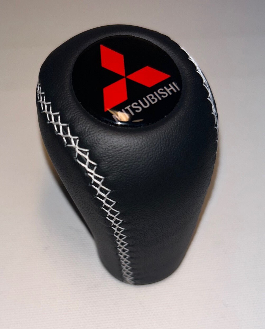 Shift Knob for Automatic Transmission Mitsubishi Mirage (A00 Shift Knob for Automatic Transmission Mitsubishi Mirage (A00