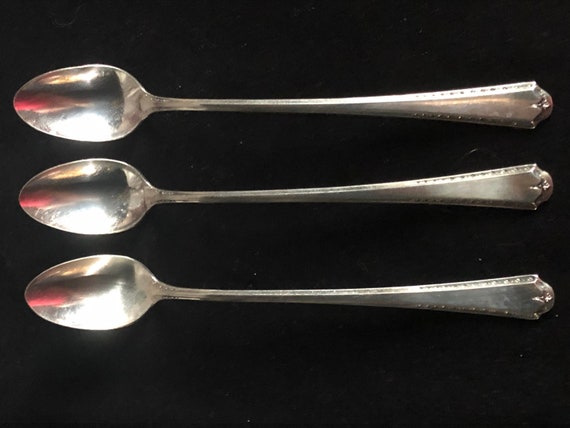 1946 Tudor Plate Oneida Queen Bess II Silverplate 90 Piece Service for 12  with 6 Piece Place Settings w/ 12 Serving Pieces \u0026 18 teaspoons – Second  Wind Vintage