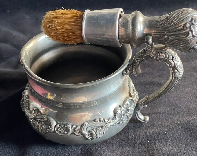 Antique Victorian Repousse QUADRUPLE PLATE Silver Plate Shaving Mug