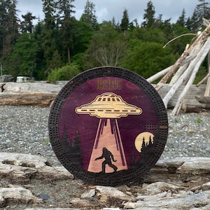 BIGFOOT & UFO - Believe - 3 Spieler Cribbage Board - Rund