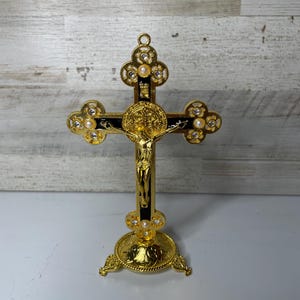 Gold Decorative Altar Crucifix: Home Mass Kit (5.25 in)