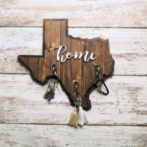 Key Holder for Wall - Texas Key Hanger - Texas Key Holder - Home State Sign - Rustic Wood Sign - Wooden Sign - Wall Mount