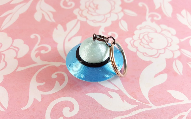 cute 3d printed spaceship keyring Teal /& black UFO keychain