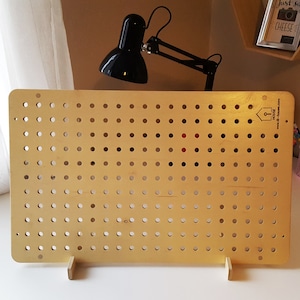 Geoboard / Wooden Peg Board / Montessori / Learning Toy / Sensory Board /  Montessori / Toddler Gift / Preschool Toy / Waldorf 