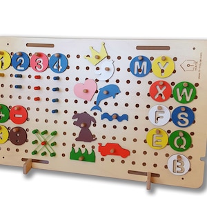Tableau d'activités pour enfants LiL HOUSE; Conseil occupé ; Busyboard ; Tableau d'activités ; jouet Montessori; jouet d'activité; géoplan ; Conseil géographique ; panneau perforé ; Panneau perforé