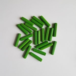 LiL HOUSE houten haringen groen voor pegboard inzetstuk voor Trofast bak IKEA Flisat tafel, voor IKEA Flisat Trofast Sensory Bin insert, ecologisch