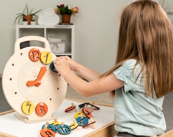Horloge d'apprentissage pour enfants LiL HOUSE ; jouet Montessori; Jouet éducatif; Jouet d'éveil; Apprentissage préscolaire ; Cadeau pour enfants ; Jouet écologique en bois ; Horloge pour enfants