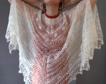 Vintage Handmade Orenburg Goat Down Poncho: Openwork Knit Wool Shawl