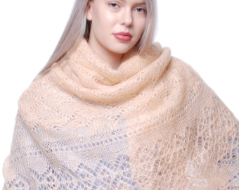 Crème zachte Orenburg sjaal, crèmekleurige sjaal, sjaal, wrap, cape, geit naar beneden, handgemaakte, zachte sjaal, handgemaakte, gebreide sjaal, wol, vierkante vorm
