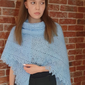 Handmade Blue Orenburg Goat Down Shawl: Soft Knitted Wrap