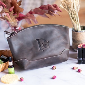 Leather makeup bag, Bridesmaid gift, Leather pouch image 4