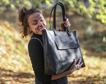 Extra LARGE leather TOTE bag with pockets and ZIPPER / Black personalised laptop bag