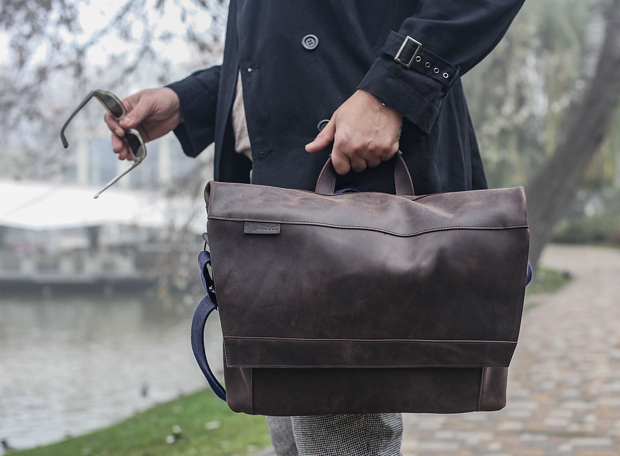 HULSH Borsa per computer portatile in pelle vintage per uomo pieno fiore grande borsa messenger in pelle per gli uomini 18 pollici con look rustico migliore valigetta in pelle