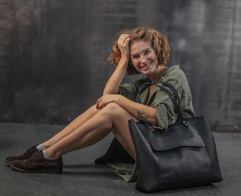 Extra Large Leather Tote, Laptop Bag Black, Leather Laptop Tote, Large designer tote bag for women image 4