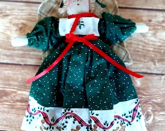 Handgefertigte Engelspuppe, 1980er Jahre Volkskunst, Stoff, Weihnachtsverzierung, 9,5 "x 7", grüner Baumwollkleiderengel, Grandma Chic Grandmillennial
