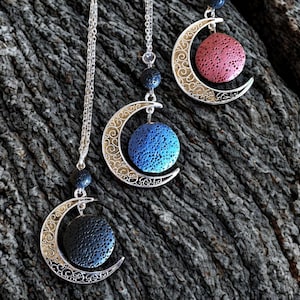 Collar de luna creciente / Joyería de piedra de lava para aromaterapia / Difusor corporal de aceites esenciales