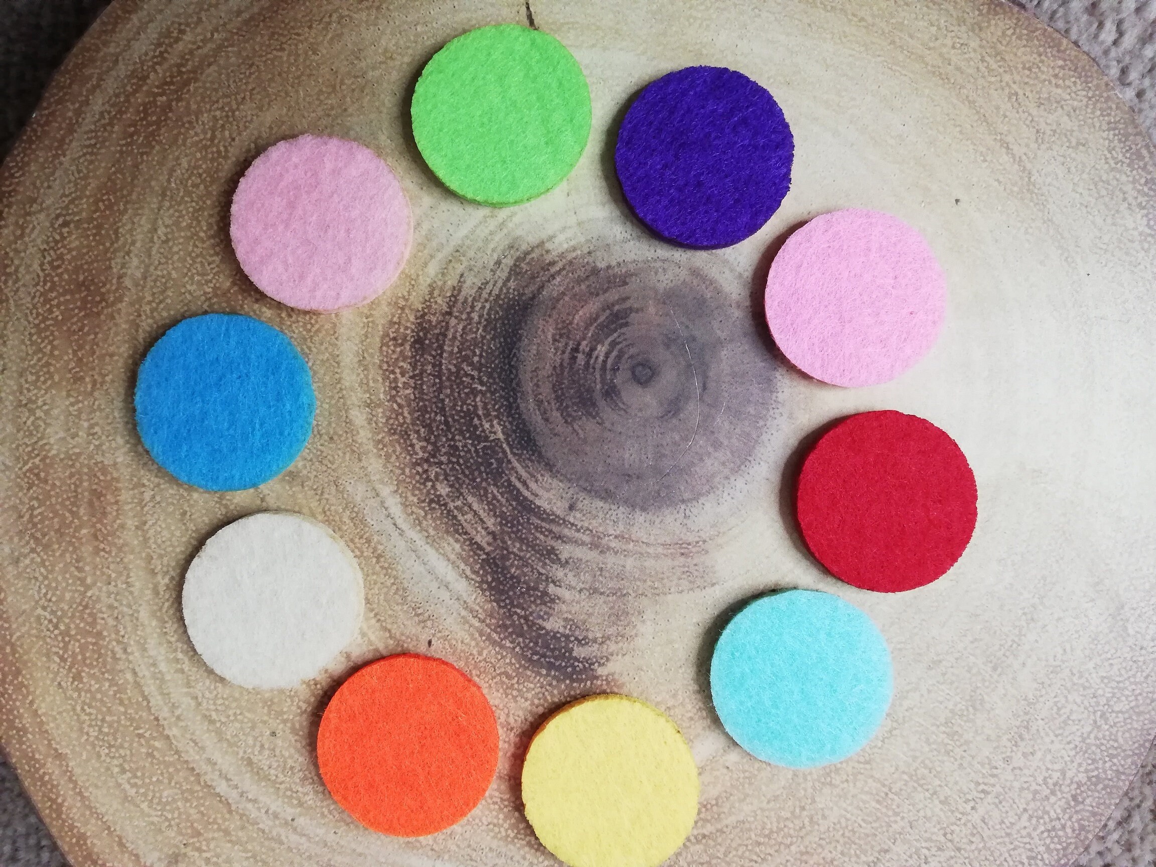 Coussinets de rechange en feutre pour diffuseur d'huiles essentielles, médaillon de collier d'aromathérapie – 28-30 mm