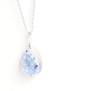 Forget-Me-Not Pendant Necklace / Flower Necklace / Real Flower Oval Pendant Necklace / Flower Charm Necklace / Enchanted Garden / 815amUK