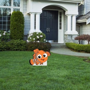 Hand Painted Disney Finding Nemo/Disney yard art/ Finding Nemo yard art/ wooden yard art