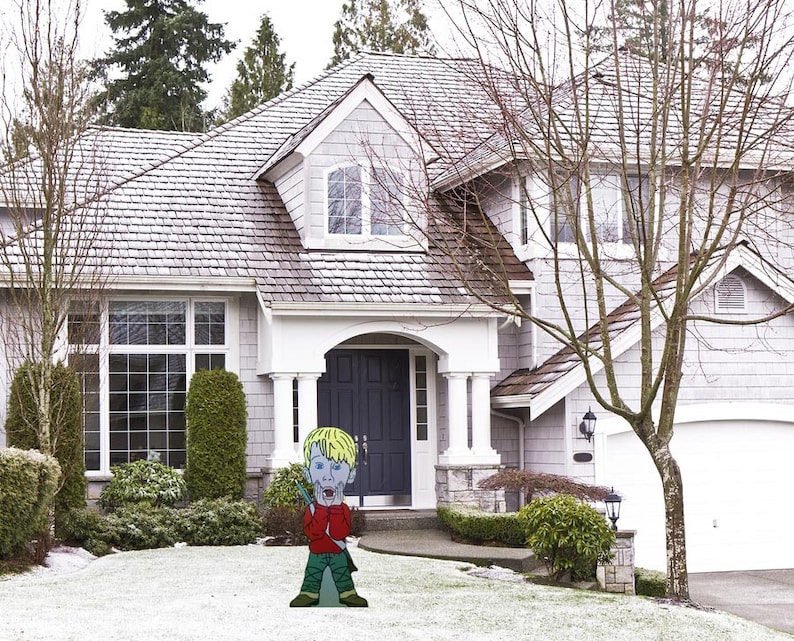 Hand Painted Home Alone Kevin McCallister yard art/ Christmas yard art/ Christmas outdoor/ Kevin Marv Harry/ wooden yard art image 3