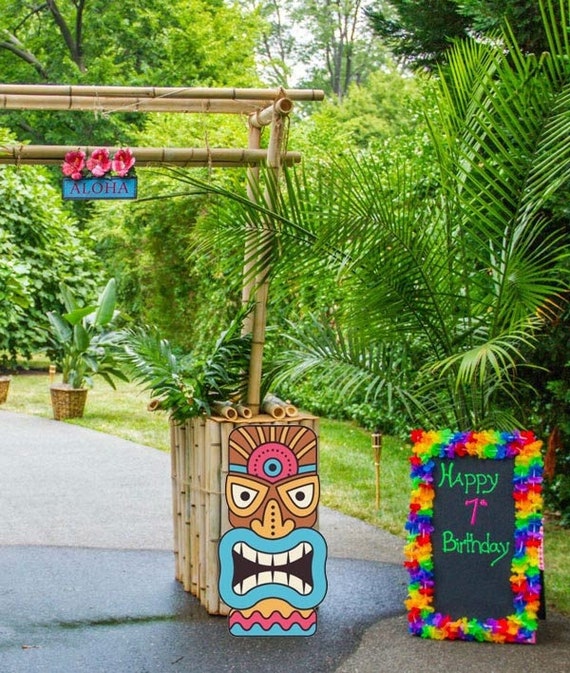 Hand Painted Summer Tiki Yard Art Set/hawaiian Yard Art/ Disney Yard Decor/  Luau Decorations/ Luau Birthday/ Wooden Yard/ Tiki -  Canada