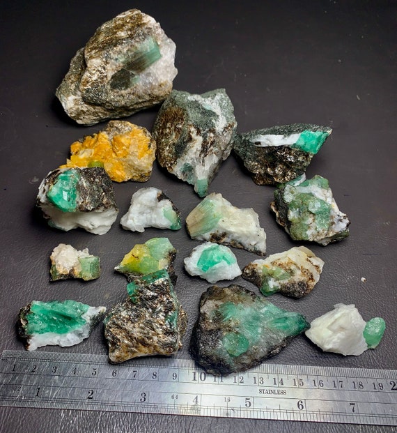 Emerald Specimens Lot: Crystals on Matrix, Chitral Mines Pakistan 