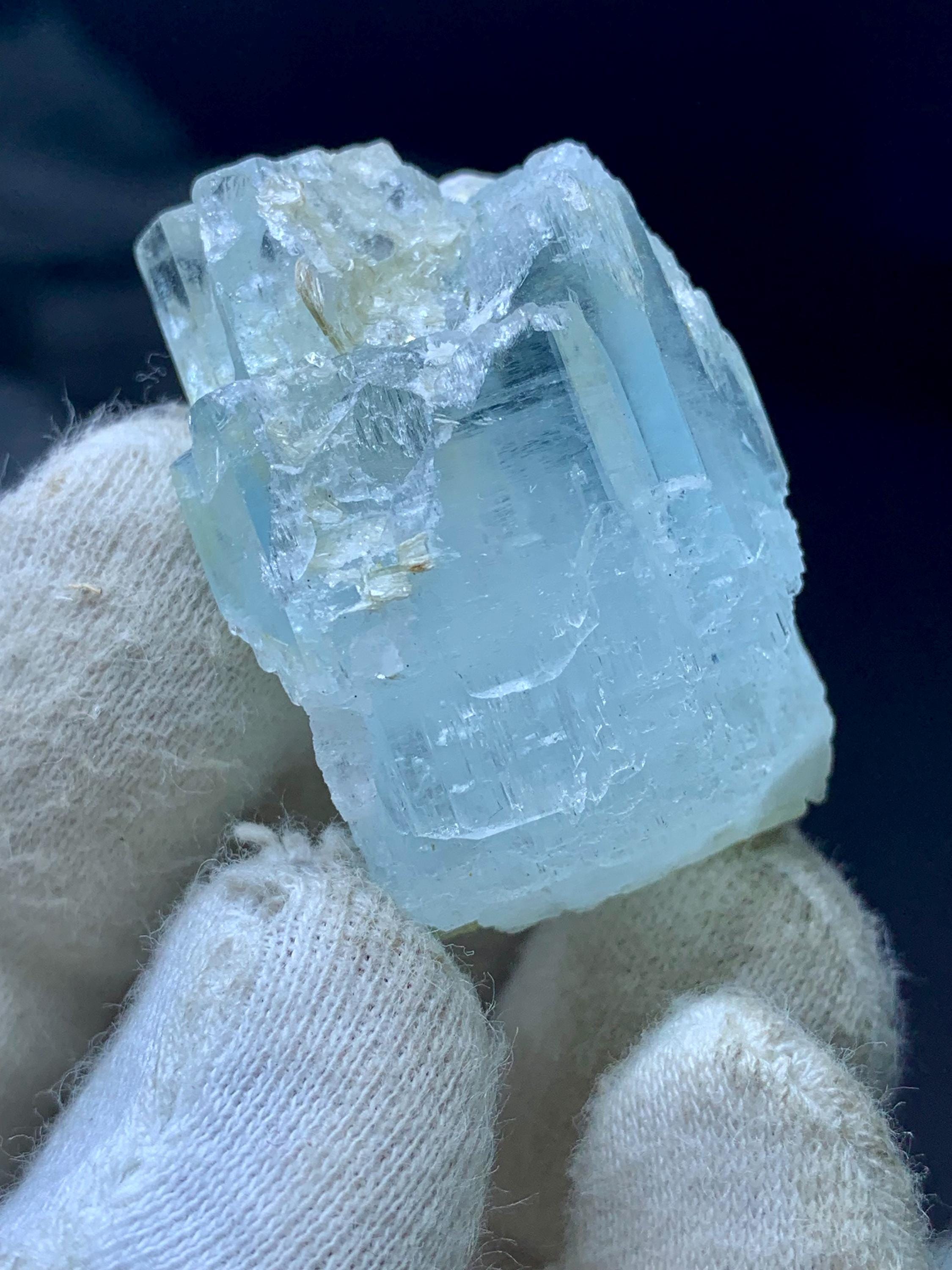 ブルーアクアマリン結晶、白雲母17標本ロット、原石アクアマリン