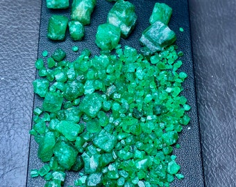 Natural Emerald Crystals Lot: Pakistan Swat Valley, 160 Carats
