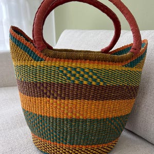 Bolga Korb Einkaufskorb Marktkorb, Shopper Tasche Einkaufstasche handgefertigt, Fairtrade, Afrika Korb, hellblau grün orange lila, Muttertag