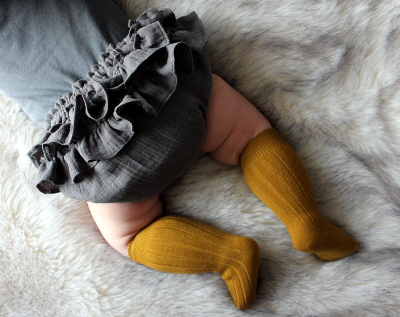 Gray double gauze frill baby bloomers image 0