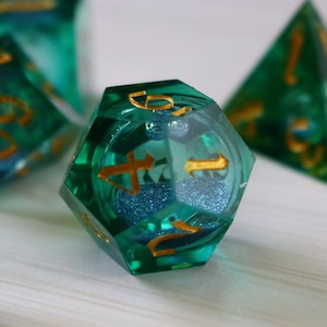 Sea Green Glitter Liquid Core Handmade Sharp Edge Resin Dice Set RPG Game DND Tabletop Gaming