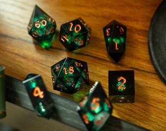 Witchwood Heart Liquid Core DND Dice Set