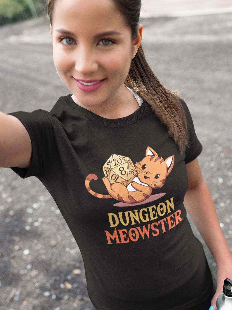how to make a big t shirt cute