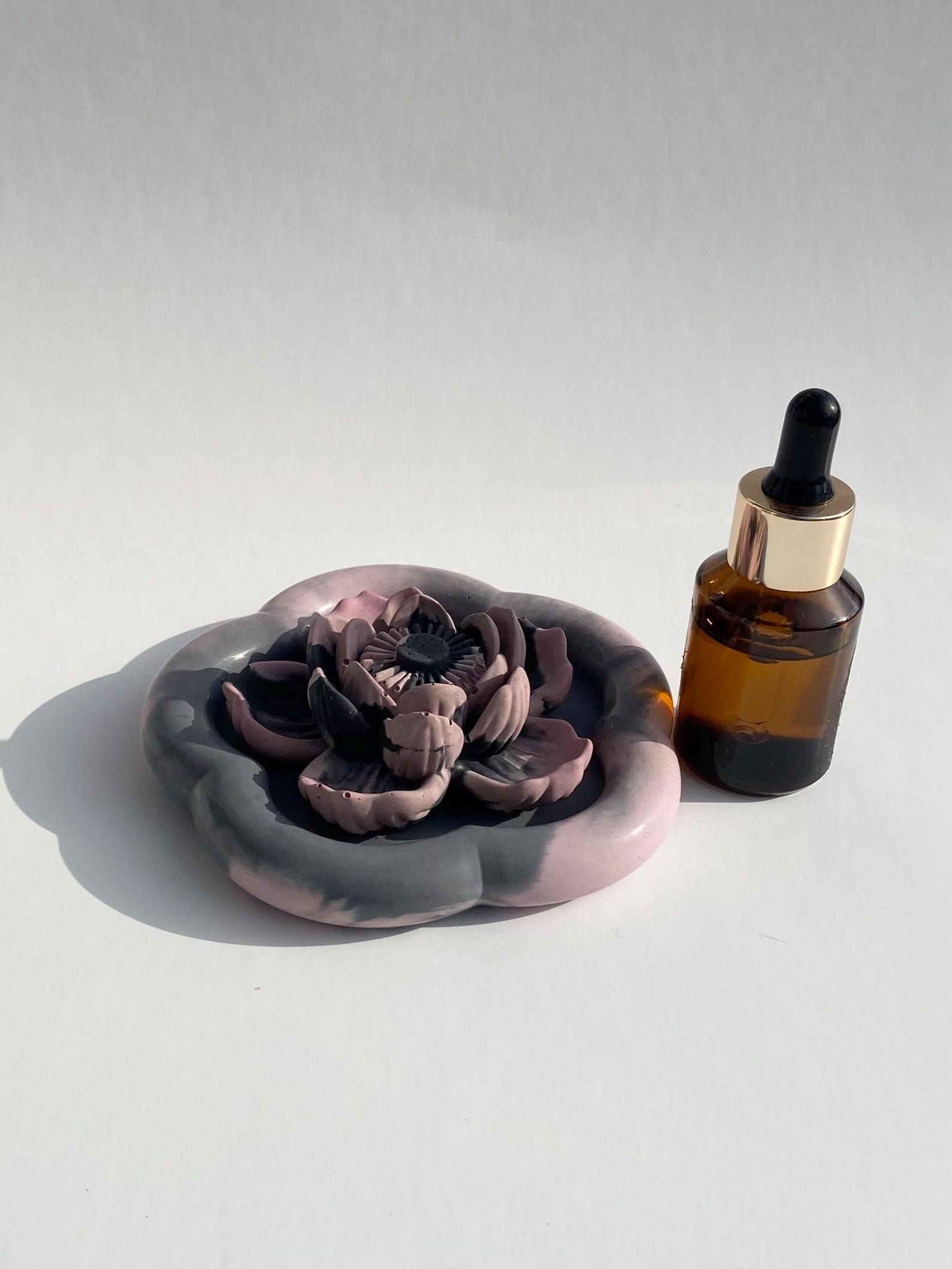 Flower Essential Oil Diffuser, Smokeless Aromatherapy Diffuser ...
