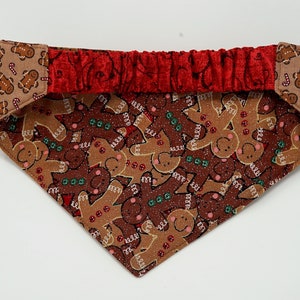 Gingerbread Men Holiday Reversible Dog Bandana with Elastic Collar