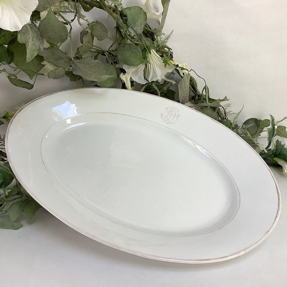 Grand Plat Ovale Faïence Blanc Vintage