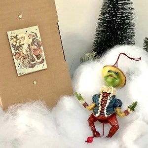 Suspension Grenouille de Noël  vintage animée ht 11 cm