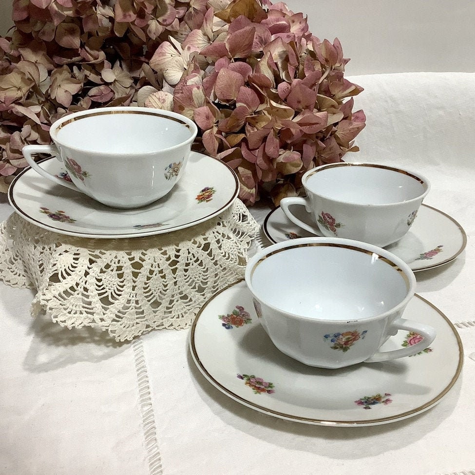 Tasses et Sous Tasses à Café Vintage Porcelaine Rose