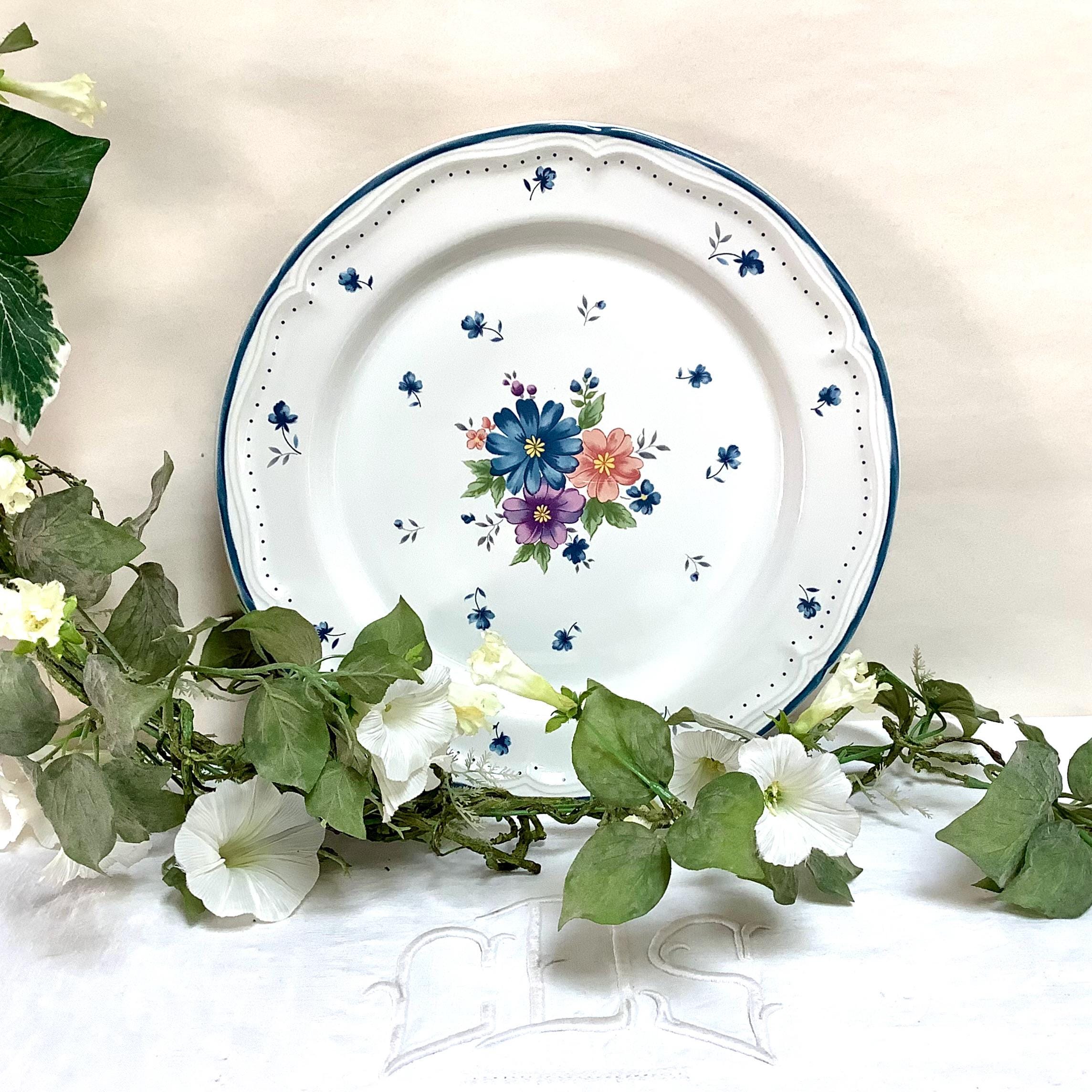Ménagère de 30 couverts en inox Coffret Bouquet motifs fleurs