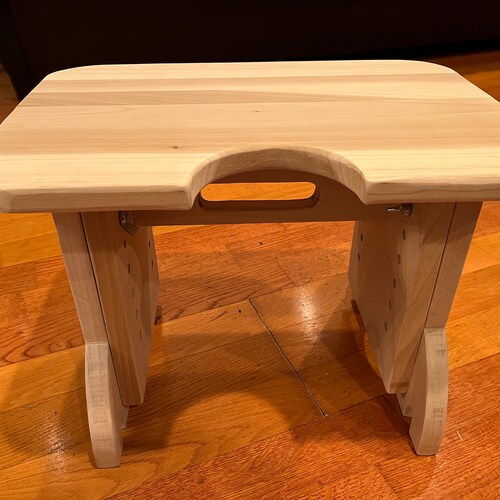 Cello Chair “Grow with shops Me”