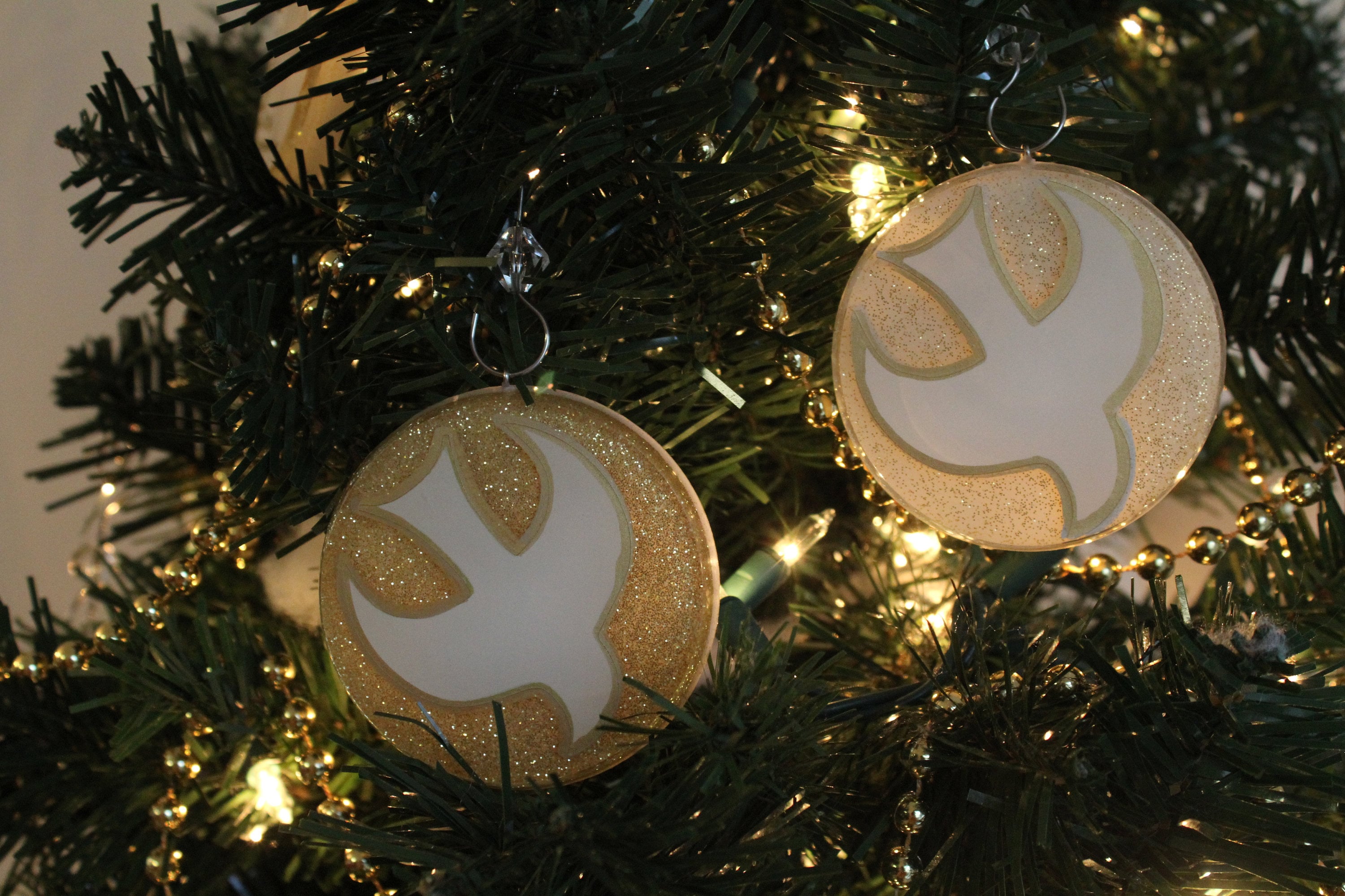 Descending Dove Chrismon Ornament white or Gold Etsy UK