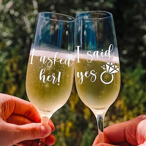 Proposal Champagne Flutes, I asked Her She Said Yes Champagne Glass, Engagement Champagne Flutes, Engagement Gifts for Couple, Engaged