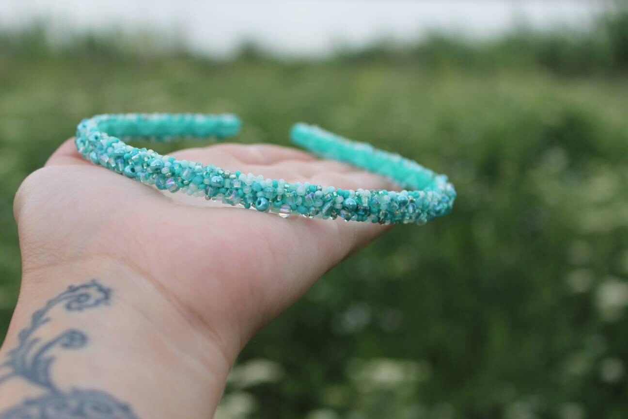 Iridescent Crystal Embellished Mint Headband Lele Sadoughi SEA LIFE LAGOON EMBELLISHED CRYSTAL HEADBAND  main image 2