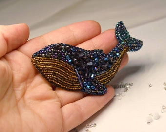 Broche perlés baleine bleue, broche de luxe baleine, broche bijoux baleine bleue, broche en cadeau, broche bleue, broche baleine bleue